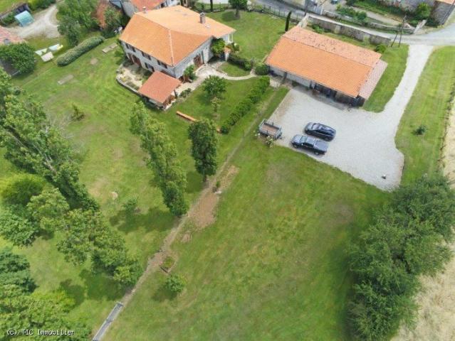 Maison vente à Confolens, Cellefrouin