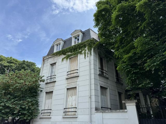 Maison vente à Paris, Île-de-France