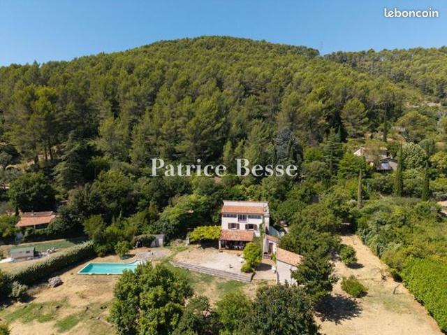 Maison vente à Arrondissement de Toulon, Solliès-toucas