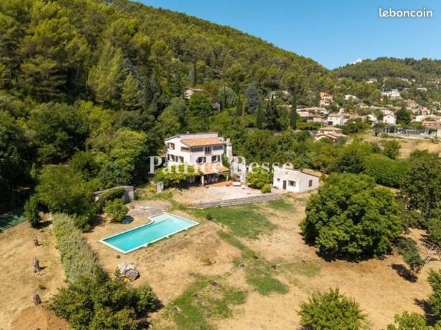Maison vente à Arrondissement de Toulon, Solliès-toucas