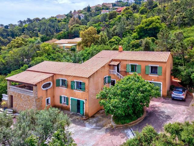 Maison vente à Arrondissement de Draguignan, Saint-raphaël