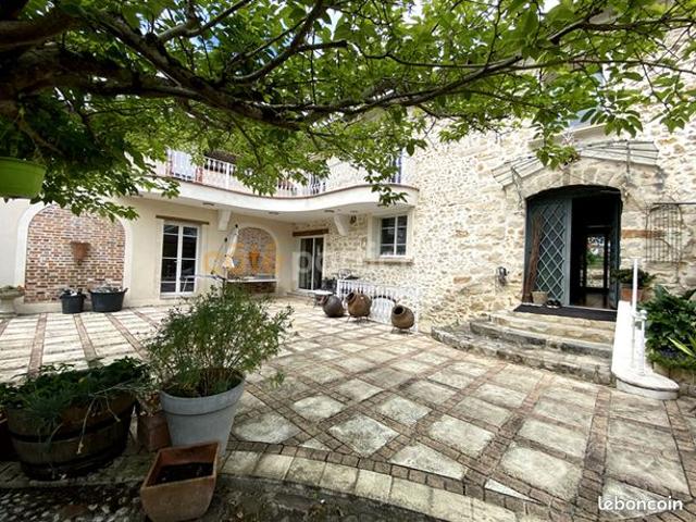 Maison vente à Palaiseau, Bruyères-le-châtel
