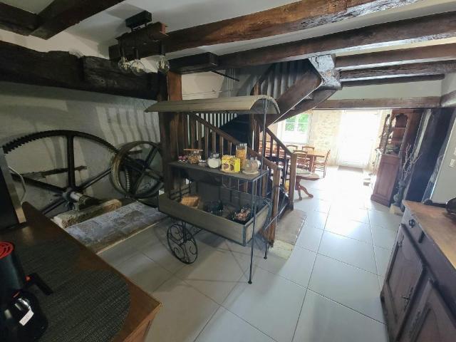 Maison vente à Montmorillon, Lussac-les-châteaux