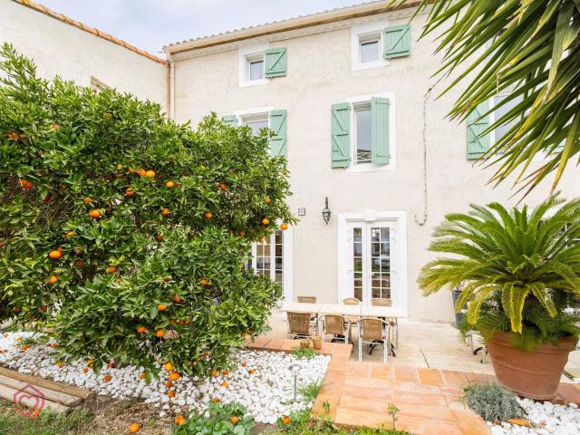 Maison vente à Narbonne, Ornaisons