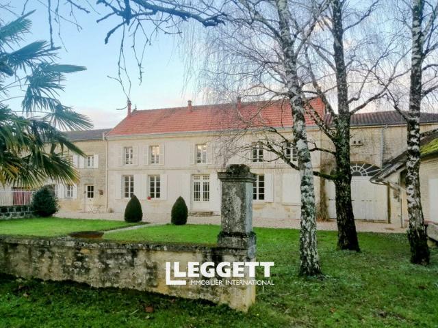 Maison vente à Saint-Jean-d'Angély, La Jarrie-audouin