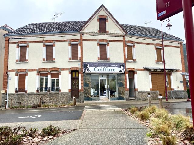 Maison vente à Le Mayet-de-Montagne, Allier