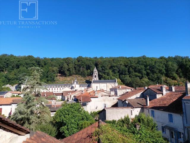 Maison vente à Nontron, Brantôme