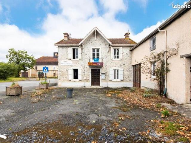 Maison vente à Oloron-Sainte-Marie, Barraute-camu