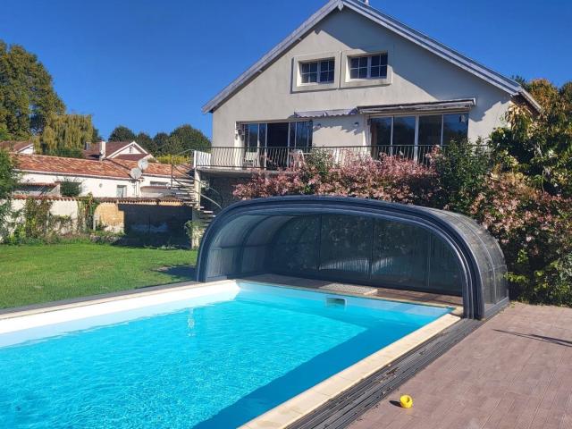 Maison vente à Saint-Jean-d'Angély, Saint-jean-d'angély