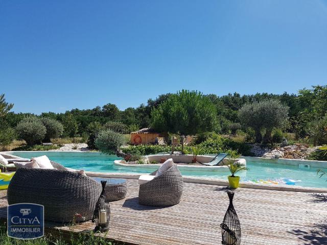Maison vente à France métropolitaine, Roullet-saint-estèphe