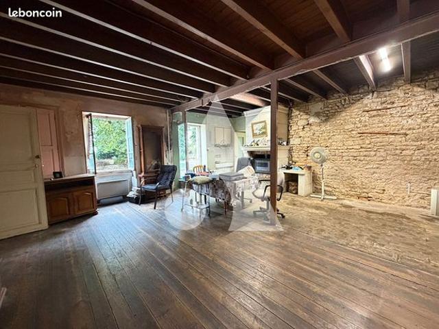 Maison vente à Aiffres, Deux-Sèvres