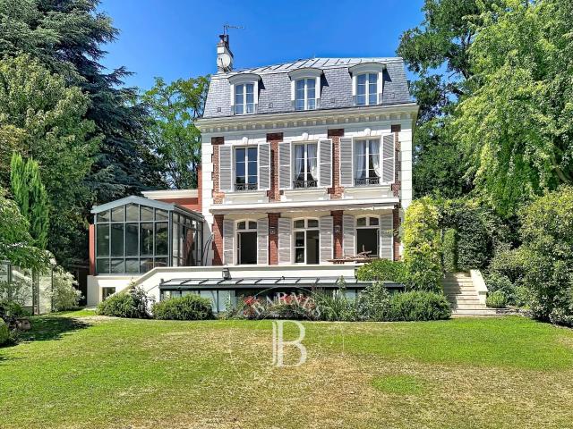 Maison location à Nanterre, Saint-cloud