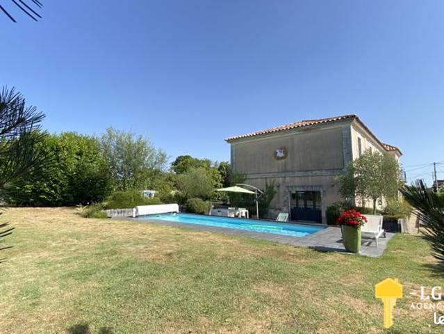 Maison vente à Saintes, Brie-sous-mortagne