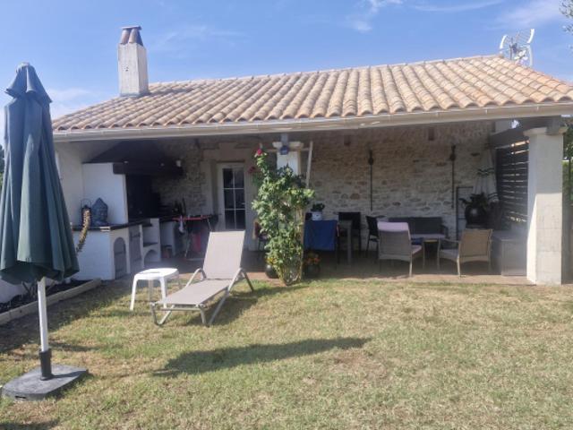 Maison vente à Saintes, Grézac