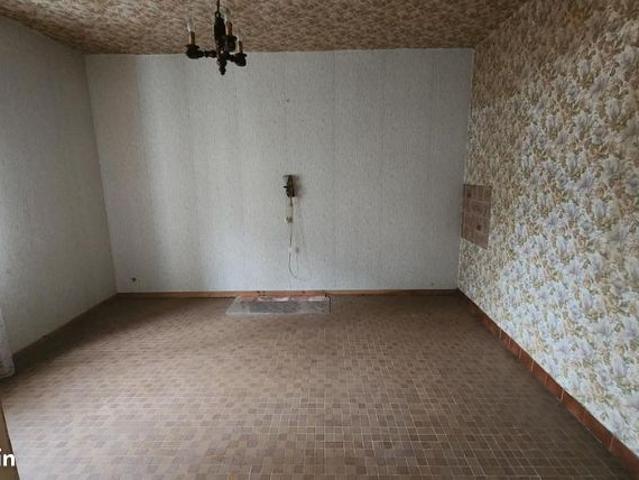 Maison vente à Sainte-Suzanne-et-Chammes, Mayenne