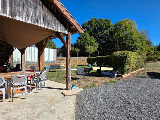 Maison vente à Roumazières-Loubert, Terres-de-Haute-Charente