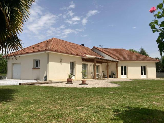 Maison vente à Barinque