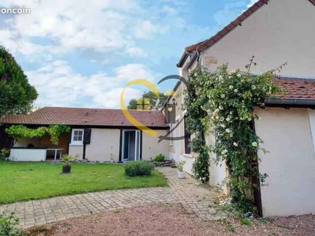 Maison vente à Saint-Amand-Montrond, Saint-germain-des-bois