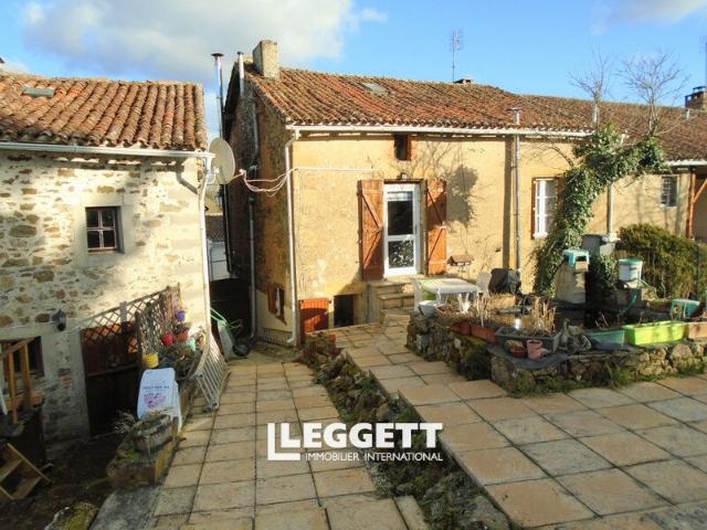 Maison vente à Confolens, Lessac