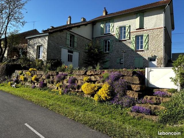 Maison vente à Vouziers, Givry