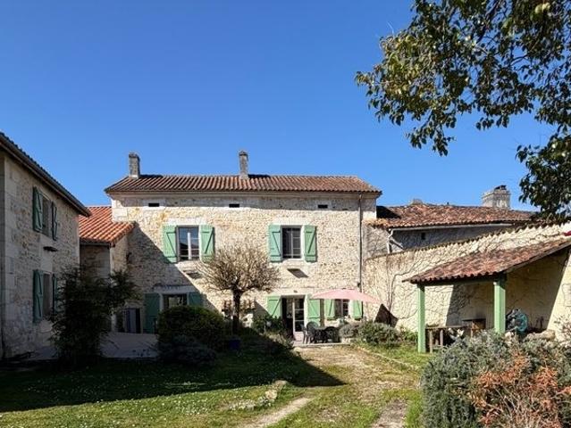Maison vente à Combiers, Charente