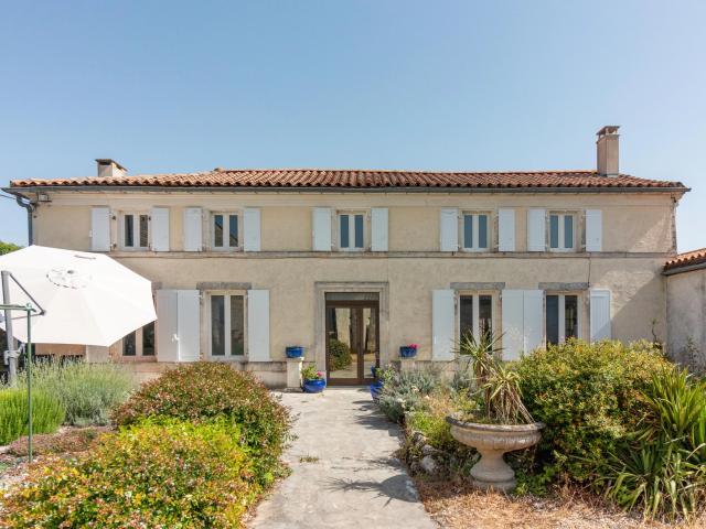 Maison vente à Cognac, Sigogne