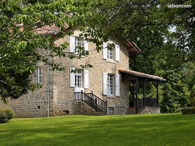 Maison vente à Confolens, Chabanais