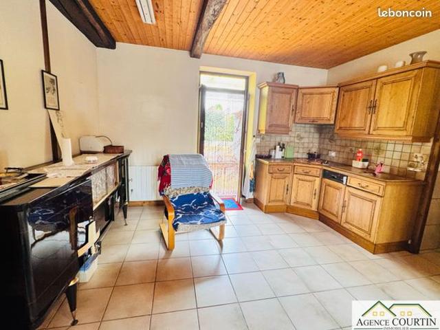 Maison vente à Louhans-Châteaurenaud, Louhans