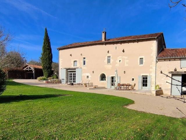 Maison vente à Nontron, La Gonterie-boulouneix