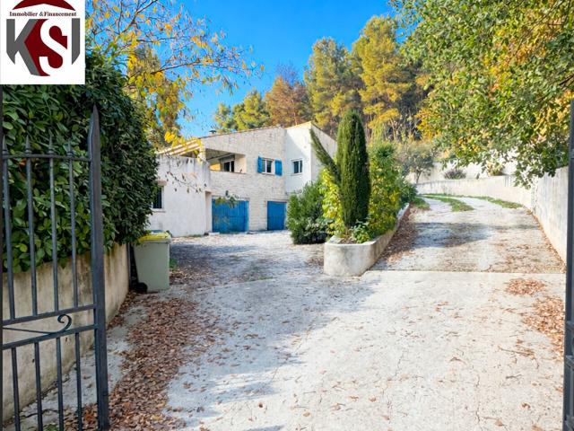 Maison vente à Aix-en-Provence, Châteauneuf-le-rouge