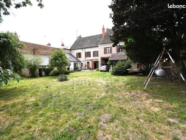 Maison vente à Nevers, Saint-saulge