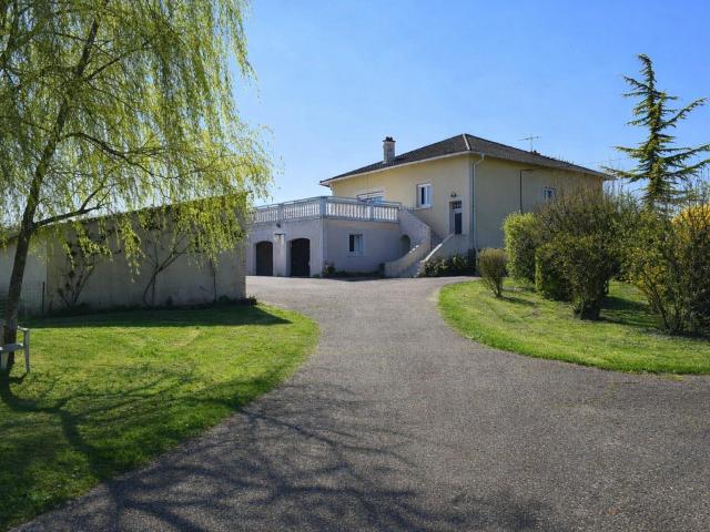Maison vente à Mâcon, Davayé