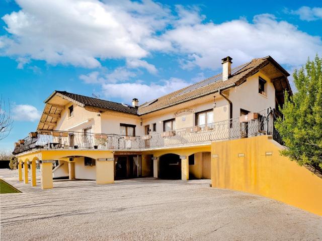 Maison vente à Chambéry, Yenne