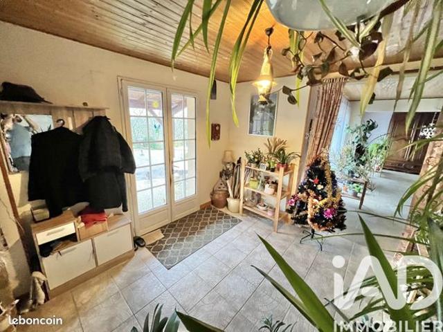 Maison vente à Confolens, Condac