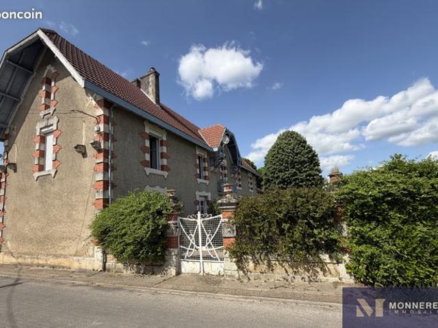 Maison vente à Cognac, Saint-simeux