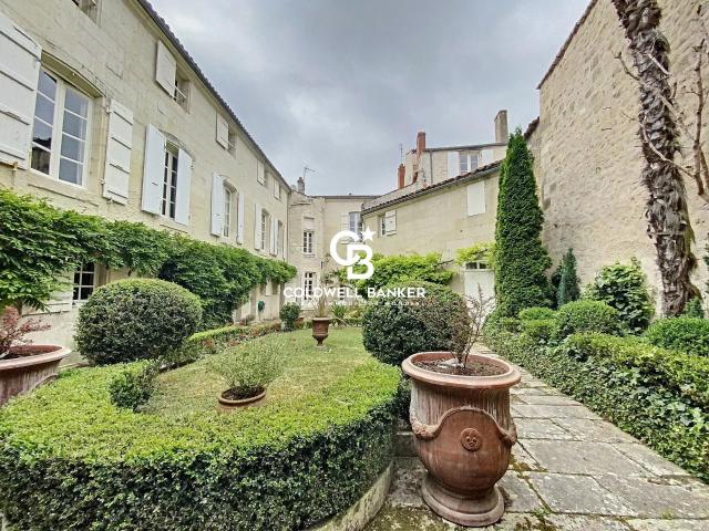 Maison vente à Saintes