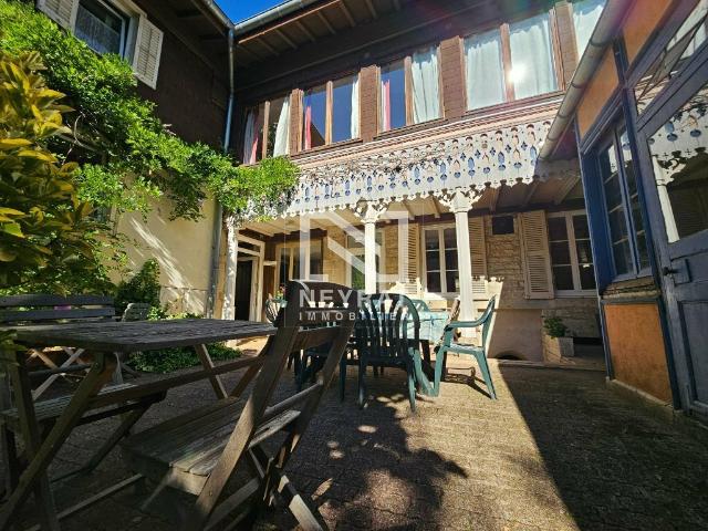 Maison vente à Beaune, Saint-usage