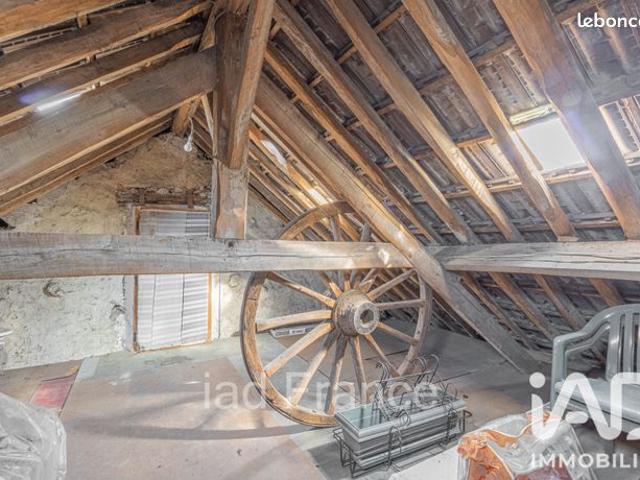 Maison vente à Saint-Germain-en-Laye, Maule