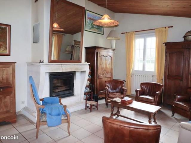 Maison vente à Saintes, Arces
