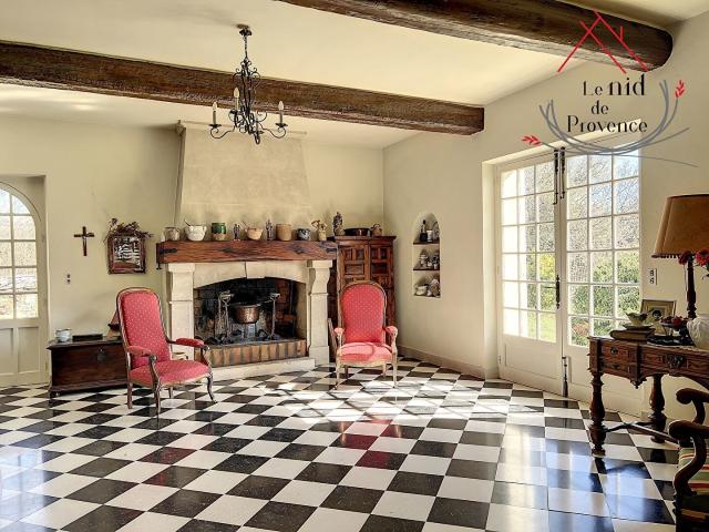 Maison vente à Carpentras, Pernes-les-fontaines