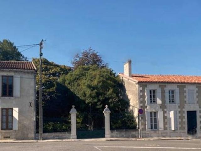 Maison vente à Barbezieux-Saint-Hilaire, Charente