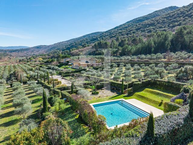 Maison vente à Apt, Ménerbes