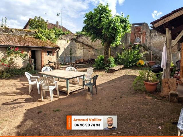 Maison vente à Roanne, La Pacaudière