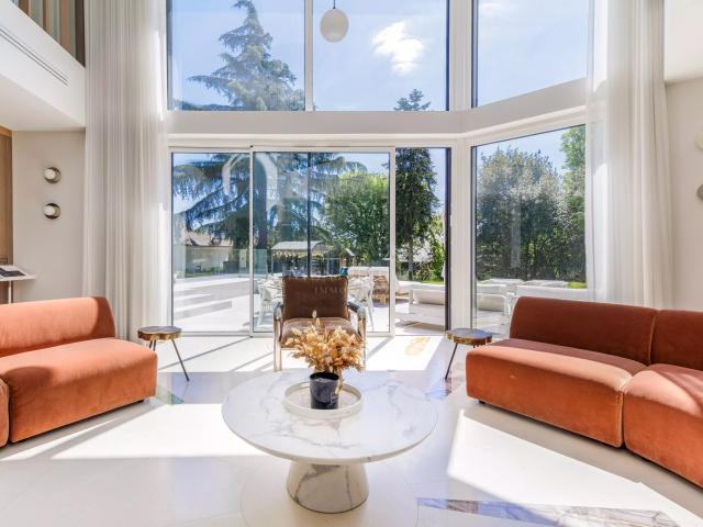 Maison vente à Nanterre, Saint-cloud