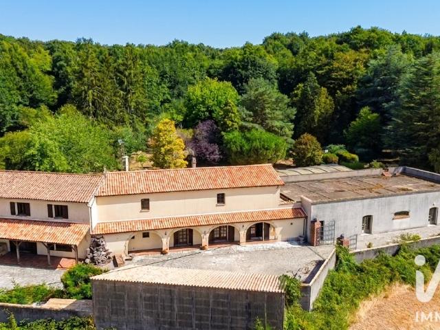 Maison vente à Parthenay, Saint-aubin-le-cloud