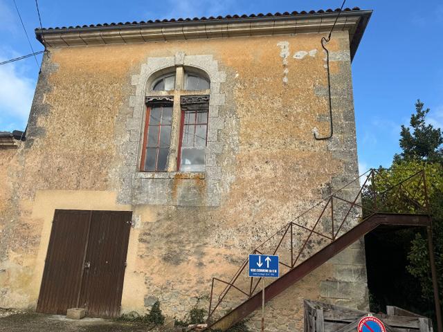 Maison vente à France métropolitaine, Cars