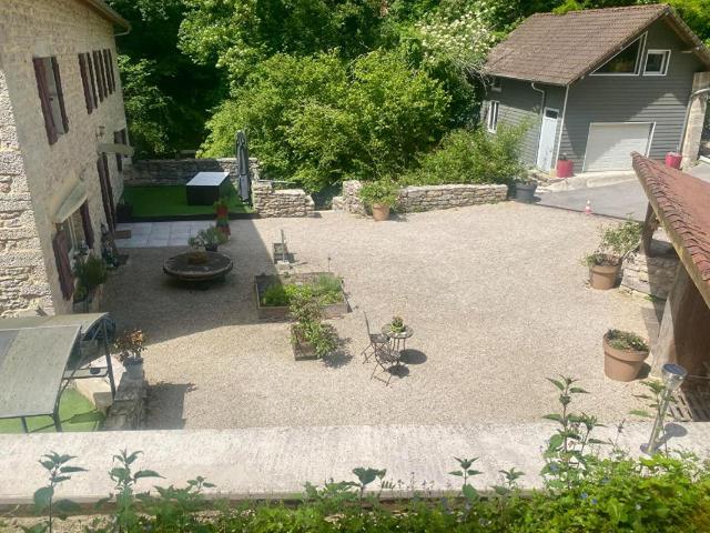 Maison vente à Lons-le-Saunier, Montagna-le-reconduit