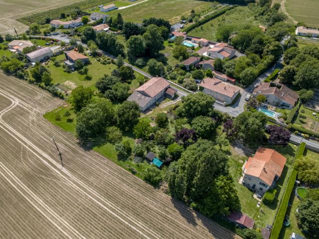 Maison vente à Saint-Jean-d'Angély, Le Mung