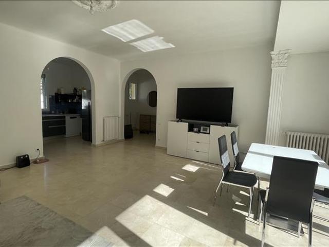 Maison location à Marseille, Carnoux-en-provence