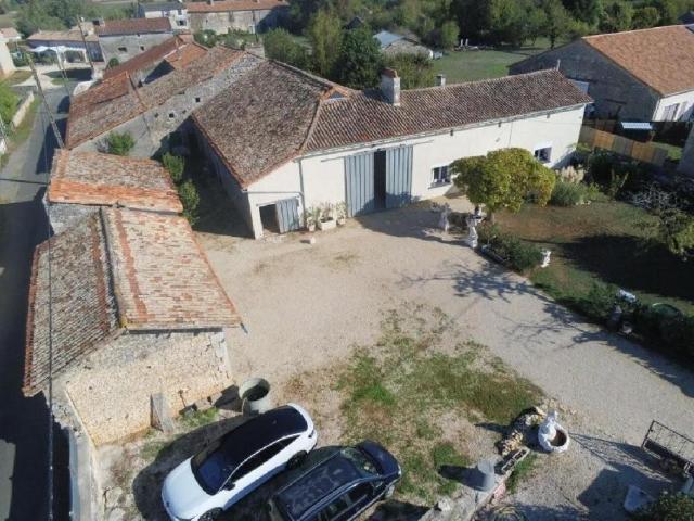 Maison vente à Villaret, Blanzay